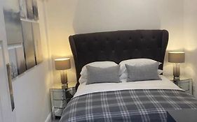 Balcony House Apartment In Kendal